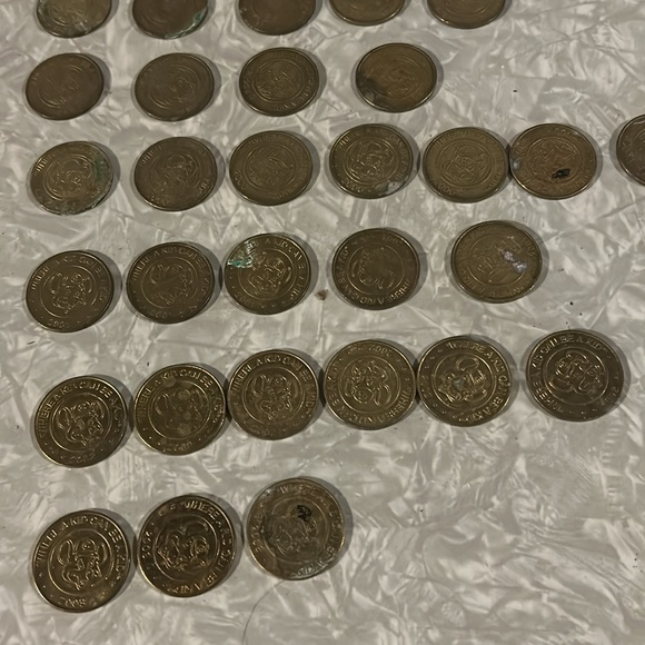 41 Chuck E. Cheese Tokens assorted years from 1992 through 2003 see list below - Picture 8 of 11